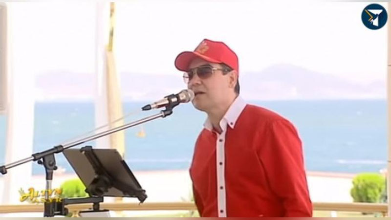 Изрображение 'ПРЕЗИДЕНТ ТУРКМЕНИСТАНА ЗАЧИТАЛ РЭП (ВИДЕО)'