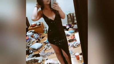 Изрображение 'ЖИТЕЛЬНИЦА США СТАЛА МЕМОМ ИЗ-ЗА СЕЛФИ НА ФОНЕ БАРДАКА'