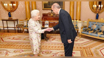 'Rajab Toyib Erdo`g`on rasmiy tashrif bilan Buyuk Britaniyaga bordi 'ning rasmi