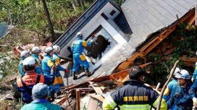 'Indoneziya ketma-ket tabiiy ofatlar ichida qolmoqda'ning rasmi