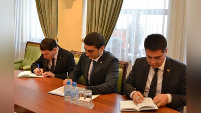 'Abdulaziz Komilov Turkmaniston Tashqi ishlar vaziri o`rinbosari Vepa Xajievni qabul qildi'ning rasmi