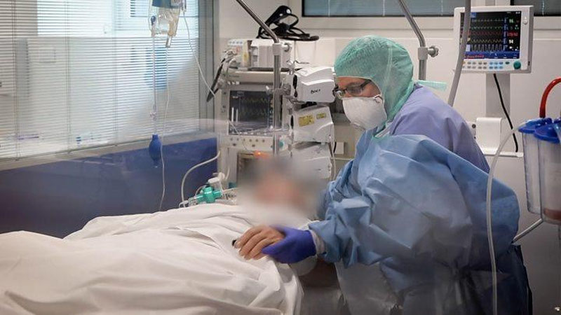 '"Bemorlar o`z yaqinlari bilan vidolasha olmay, ko`zlarida yosh bilan vafot etmoqda..." Italiyalik shifokorning yig`lab yozgan maktubi jahonni larzaga soldi'ning rasmi