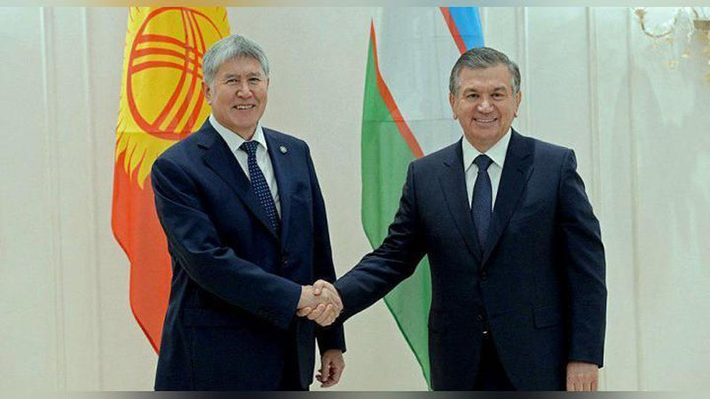 'ALMAZBEK ATAMBAEV O`ZBEKISTON PREZIDENTINI ORDEN BILAN MUKOFOTLADI'ning rasmi