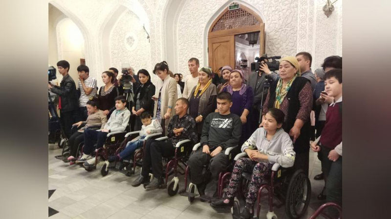 Изрображение 'Видео: Комментарий к новому закону "О правах лиц с инвалидностью"'