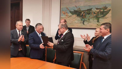 'Germaniyada 15 kilogramm guruchga “anjancha” palov damlanib, kelishuv imzolandi'ning rasmi