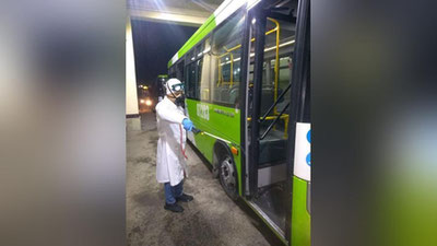 Изрображение 'Фото: В Ташкенте и Самарканде дезинфицируют общественный транспорт'