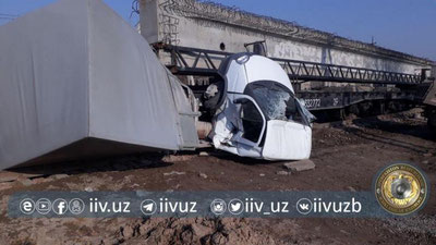 Изрображение 'Необычное ДТП произошло на железнодорожном переезде под Ташкентом (видео)'