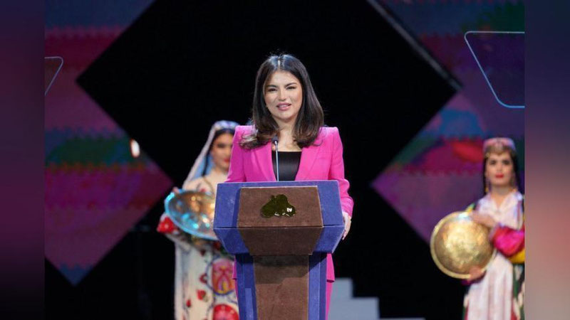 'Toshkentda “O`zbegim ayoli” festivali bo`ldi. Unda Saida Mirziyoeva ammasi — Prezidentning opasi haqida gapirdi'ning rasmi