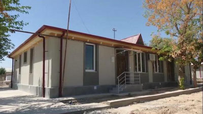 'Sardobada zarar ko`rgan oilalarga tez fursatda barpo etilgan uylar toshirilmoqda (video)'ning rasmi