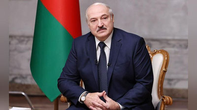 'Lukashenko “taxt”dan ketmaydi'ning rasmi
