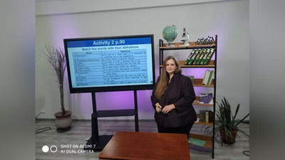 Изрображение 'Атташе посольства США будет преподавать английский язык в рамках "Онлайн-школы"'