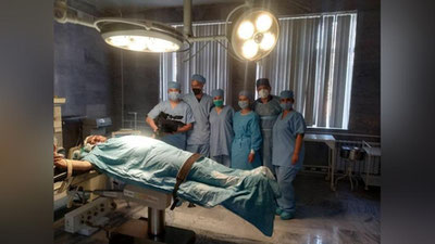 Изрображение 'В Ташкенте снимают сериал о буднях борющихся с коронавирусом медиков'