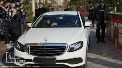 'Morgenshtern va`dasida turib, Buxorolik yigitga «Mersedes»ni olib borib topshirdi (video)'ning rasmi