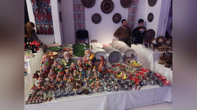 Изрображение 'Фото: Выставка продукции ремесленников в рамках Недели культурного наследия'