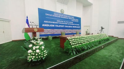 'Andijon hokimi ba`zi kamchiliklarini ham tan oldi'ning rasmi