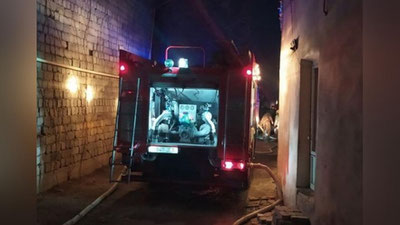 Изрображение 'Столичные пожарные ликвидировали пожар в мебельном цеху'