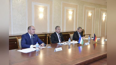 'Oliy Majlis va Bundestagning “Germaniya-Markaziy Osiyo” parlament guruhi bilan onlayn brifingi bo`lib o`tdi'ning rasmi