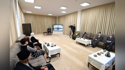 Изрображение 'Президент поручил улучшить условия проживания престарелых в домах "Саховат"'