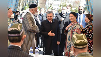 'Prezident bayram saylida ishtirok etdi (foto)'ning rasmi