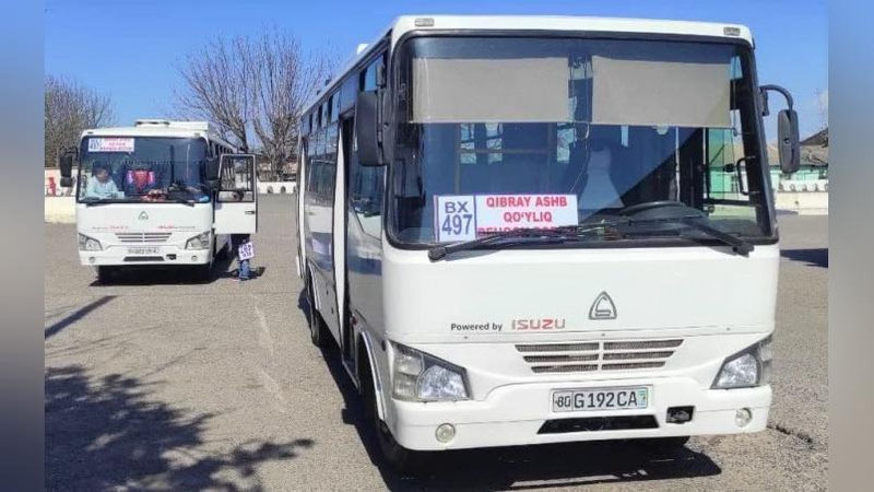 '"Qibray – Qo`yliq – viloyat markaziy shifoxonasi” yo`nalishida yangi avtobus qatnovi yo`lga qo`yildi'ning rasmi