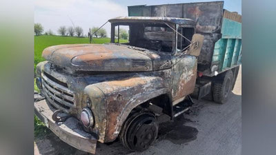 Изрображение 'В Янгиюле на ходу загорелся грузовик (видео)'