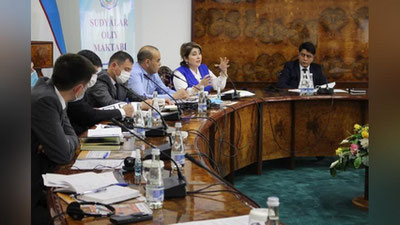 '"Sud mustaqilligi va so`z erkinligi: muammo va echimlar" mavzuida xalqaro tadbir bo`lib o`tdi'ning rasmi