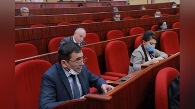 'Deputatlar  madaniyat va san`at xodimlari kunini belgilash to`g`risidagi qonun loyihasini ma`qullashdi'ning rasmi