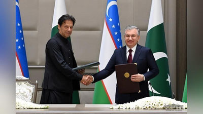 'O`zbekiston va Pokiston o`rtasida strategik sheriklik aloqalarini o`rnatish to`g`risidagi Qo`shma deklarasiyani imzolandi'ning rasmi