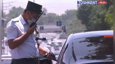 Изрображение 'Пользователей соцсетей возмутило видео, на котором инспектор ДПС отпускает нарушителя на Malibu'