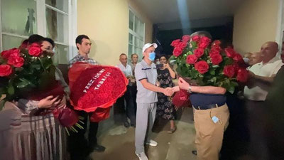'Oltin medal sohibi Akbar Jo`raevning yaqinlariga Prezident tabrigi etkazildi'ning rasmi