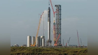 Изрображение 'SpaceX собрала самую высокую ракету в истории'