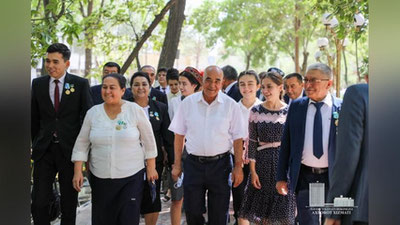 'Navoiyda uch avlod vakillari uchrashdi'ning rasmi
