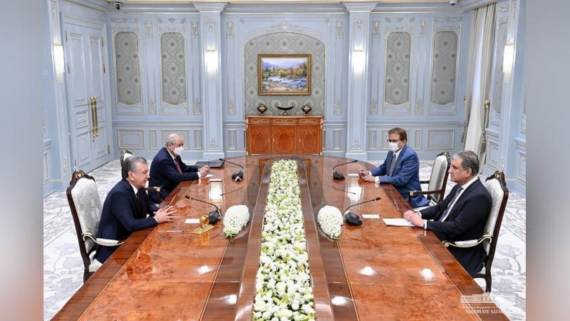 'O`zbekiston Prezidenti Pokiston tashqi ishlar vazirini qabul qildi'ning rasmi