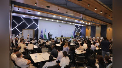 'Prezident ta`lim muassasalari agentligi 300 nafardan ziyod pedagoglarni o`qitib, xalqaro sertifikat taqdim etdi'ning rasmi