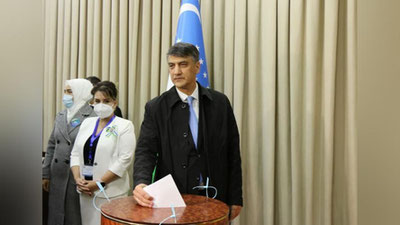 'Alisher Qodirov rafiqasi hamrohligida O`zbekistonning navbatdagi prezidentiga ovoz berdi'ning rasmi