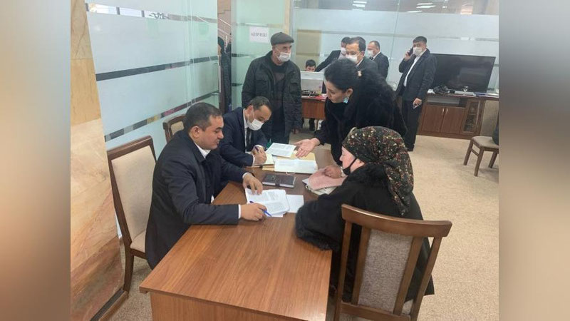 'Тошкент вилоятида суд-ҳуқуқ масалалари бўйича оммавий қабуллар бўлиб ўтди'ning rasmi