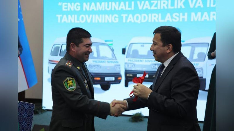 'O`zbekiston Mudofaa vazirligi “Eng namunali vazirlik va idora” tanlovida g`olib bo`ldi'ning rasmi