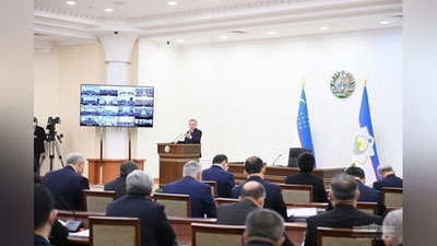 'Shavkat Mirziyoev "...odamlarni mensimaslik, mahalliychilik va guruhbozlik illatlariga qarshi barchamiz keskin kurash olib borishimiz kerak"'ning rasmi