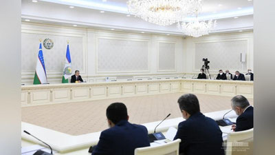 'Бундан буён ҳайдовчининг интизомига қараб, уни ўқитган автомактаб фаолиятига ҳам баҳо берилади — Президент'ning rasmi