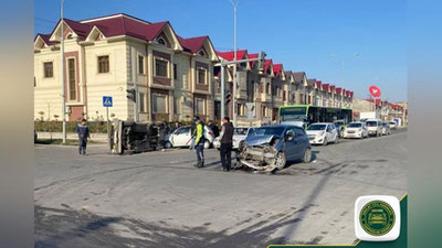 'Тошкентда 3 та автомобиль иштирокида ЙТҲ бўлди (видео)'ning rasmi
