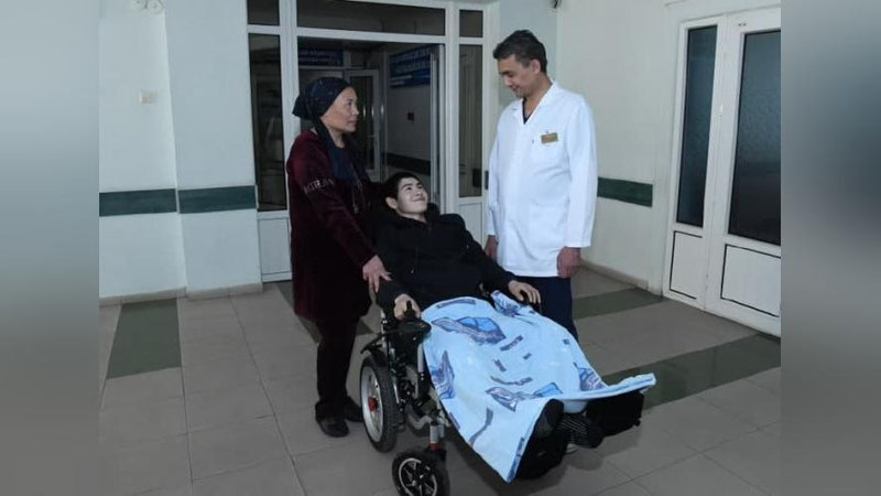 Изрображение 'Подростка, упавшего на арматуру в декабре, выписали из больницы в Ташкенте'