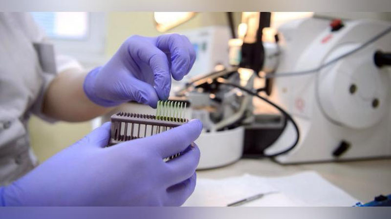 'Дунёда коронавирус билан боғлиқ касалланиш ҳолати кескин ошмоқда'ning rasmi