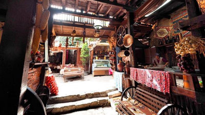 'ЮНEСКОнинг Жаҳон меросий объекти, “Хиноли қор” сериали суратга олинган қишлоқ... Жумаликизик ҳақида нималарни биласиз'ning rasmi