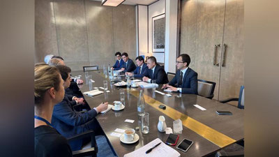 Изрображение 'Глава «Узбекнефтегаза» встретился в Лондоне с руководством банка «Barclays»'