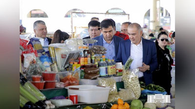 Изрображение 'Хоким Ташкента изучил цены на Госпитальном рынке (фото)'