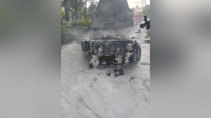 'Тошкент шаҳрида "Mercedes-benz" автомобилининг ёниб кетиш сабаблари аниқланди'ning rasmi
