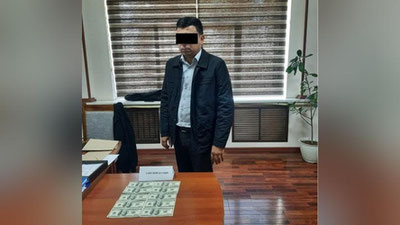 'Асака туман ҳокимлигининг бош юристконсульти пора билан қўлга олинди'ning rasmi