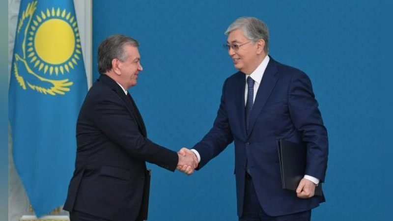 'Ўзбекистон ва Қозоғистон Президентлари телефон орқали мулоқот қилишди'ning rasmi