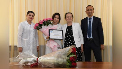 'Шошилинч туғуруқни автомобилда амалга оширган поликлиника шифокори вазир эътирофига эришди'ning rasmi