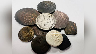 'Самарқанд аэропортида кушон подшолигига оид тангаларни хорижга олиб чиқиб кетмоқчи бўлган шахс ушланди'ning rasmi